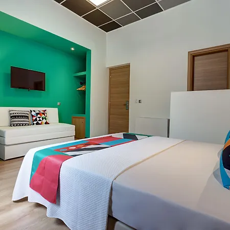 Colors Ladadika דירה